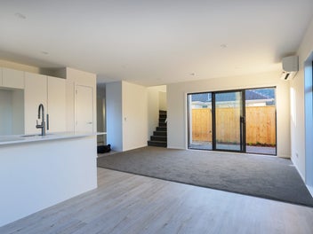 Modern, Easy-Care Living in Upper Hutt.