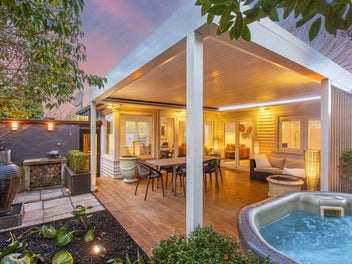 All Class: Smart Townhouse Alternative