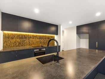 Modern, Stylish and Ready to move in!