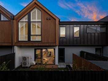 Effortless Living in an Exceptional Location
