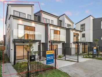 Prime Location 5 Bedroom - Master Build Guarantee!