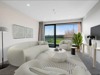 Perfectly Positioned Millwater Town House