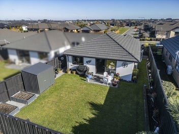 Easy Modern Living
