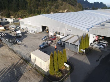 Image 1 of 7