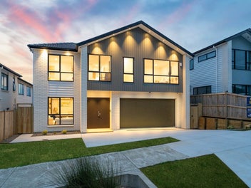 Brand-New Luxury 8-Bed Home + Separate Granny Flat