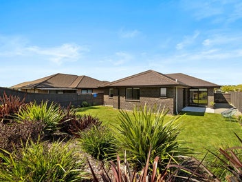 Owners on the move - must sell!
