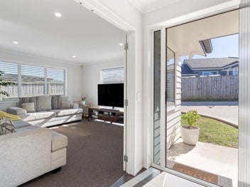 PRIVATE + SECURE + A MUST SELL SCENARIO