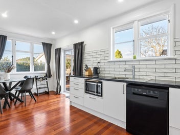 Contemporary renovated gem
