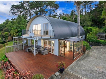 Spectacular Views, Absolute Privacy & Top Location