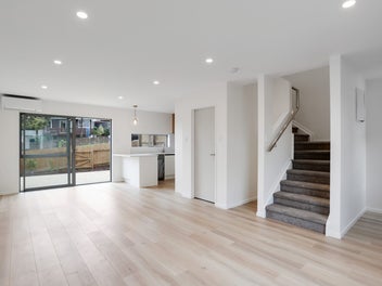 Stylish, Low-Maintenance Living on Freehold Title