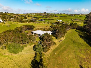 Immaculate Home with Sea Views & Modern Comforts!