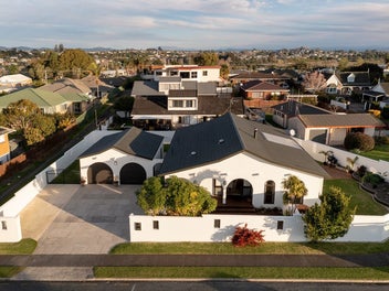 A Timeless Family Retreat