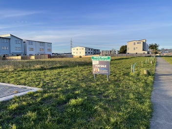 Attention Builders- Corner site section