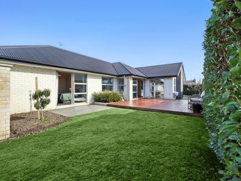 Owners Downsizing - Must Be Sold!