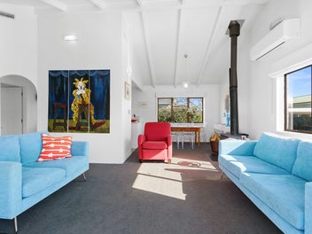 Sunny, Renovated Sanctuary in Central Cambridge