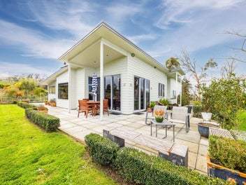 Country living on Waipukurau’s doorstep