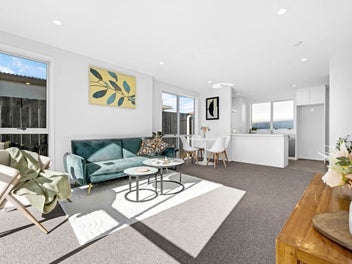 MUST SELL! Vendor Moving Overseas!