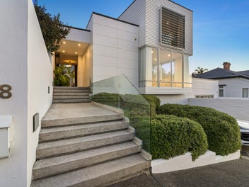 Saint Marys Bay — Size, Style and Serious Extras