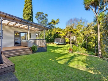 Pretty and Priced to Fly in Kauri Park Zone!