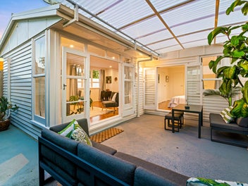 Sunny, Stylish, and Perfectly Positioned
