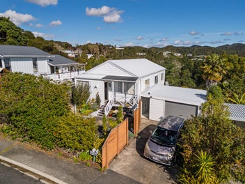 Price Reduced - Dual Income - Investment Gem !