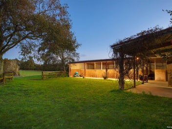 MULTI-GENERATIONAL EQUESTRIAN ESTATE