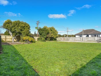 Image 1 of 8