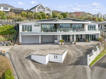 Breathtaking Lake Views & Unmatched Luxury