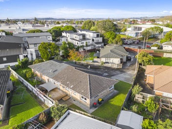 Golden Circle! 1/2 share of 959 sqm