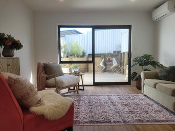 Image 1 of 18