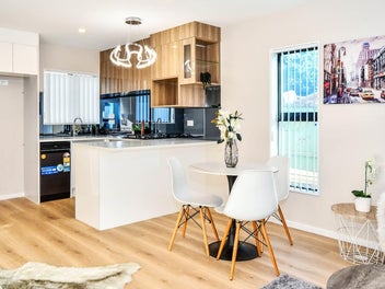 Modern 2 Bedroom Plus Study