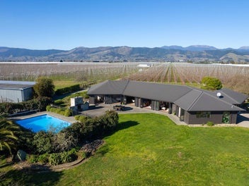 Country living, city convenience