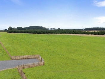 Coastal Air and Country Space!