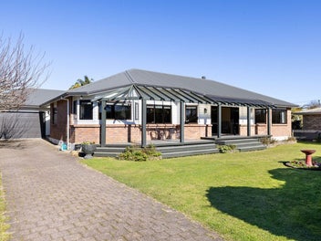 Your Private Family Haven at Number 51