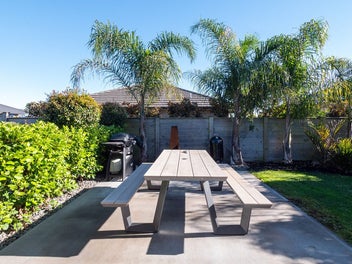 Private Sunny Sanctuary