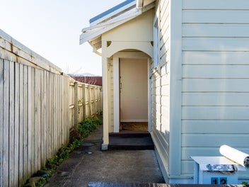 Coastal charm with loads of potential