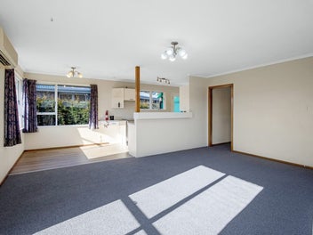 Quiet Cul-de-Sac Living with Space & Potential