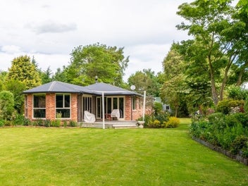 Private Charming Oasis