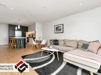 Centro Yourself, 2 Beds, 2 Baths, Zero Drama