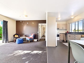 Bank This Abode on Bankwood