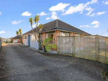 Perfectly Positioned and ready to Move In!