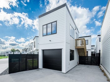 Perfect Investment Option - Home + Studio