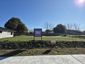 Home & Income in Sought-After Richmond Heights