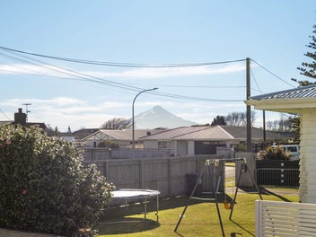 DREAM HOME OR SAVVY INVESTMENT!