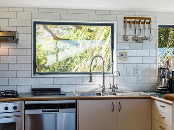 Coastal Character - Ultimate Beachside Lifestyle