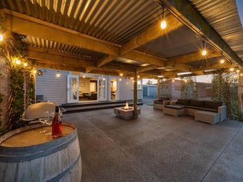 All the Vibes with Home and Income - BEO $699,000