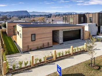 Walk to the Lake. Entertain in Style. Live Well!