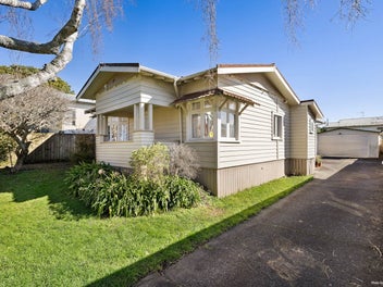Unlock Potential in a Prime Mt Albert Location!