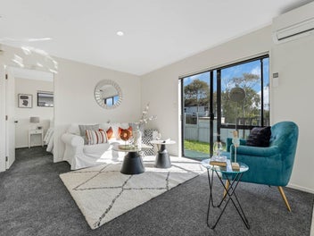 A Sun-Drenched Family Sanctuary with Space&Comfort