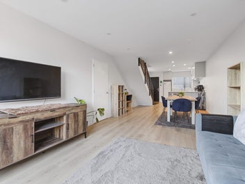 Vendor on the clock - Smart buyers move fast!